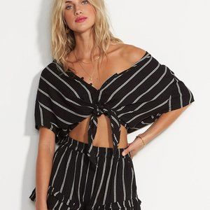 Billabong High Waist Black and White Shorts